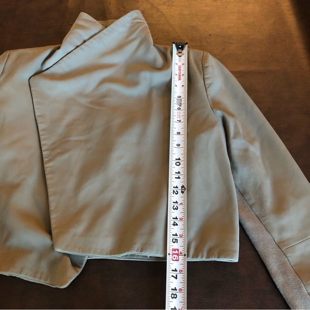 Lamarque Crop Leather Jacket - Picture 14 of 16